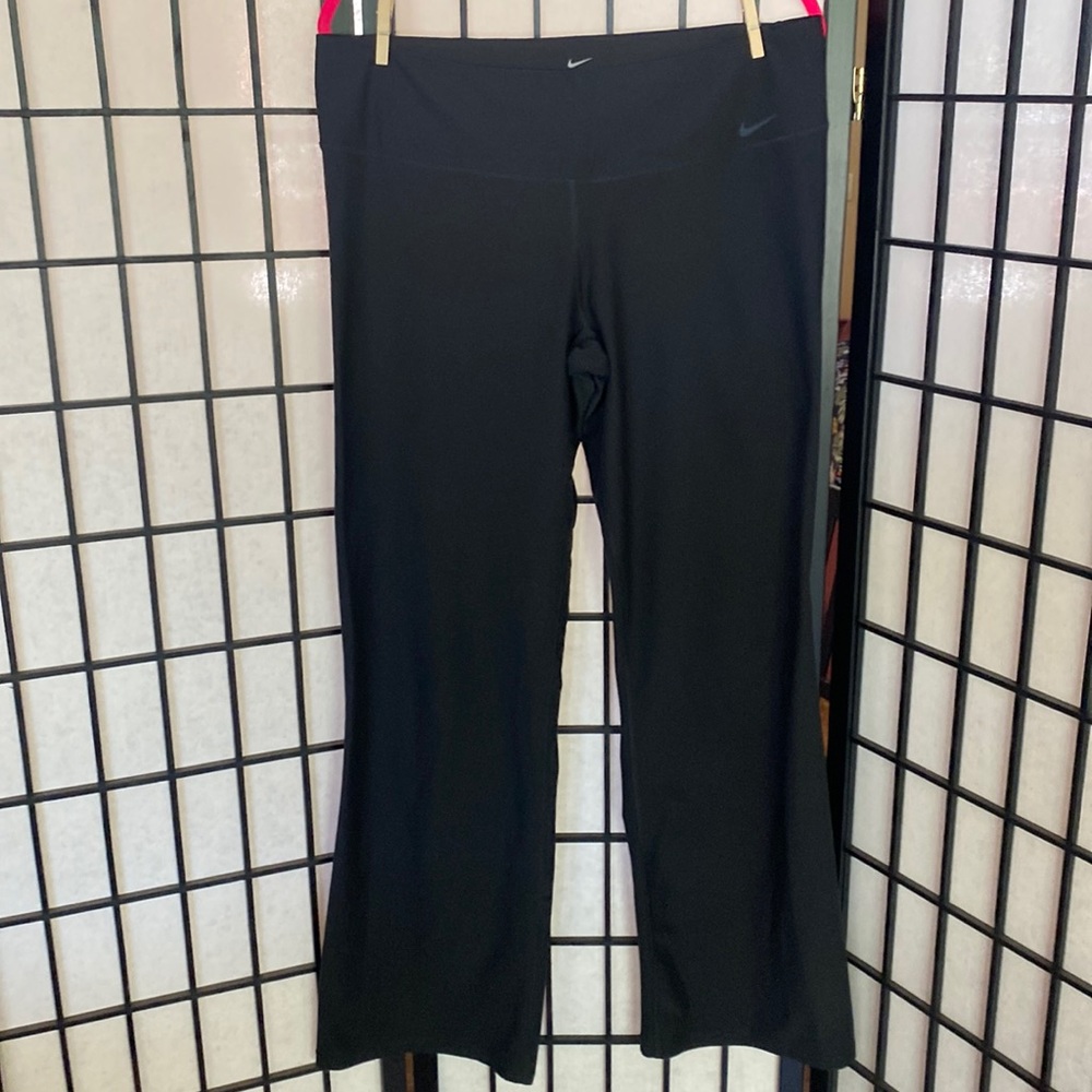 Nike Dri-Fit black active pants. Size XL.